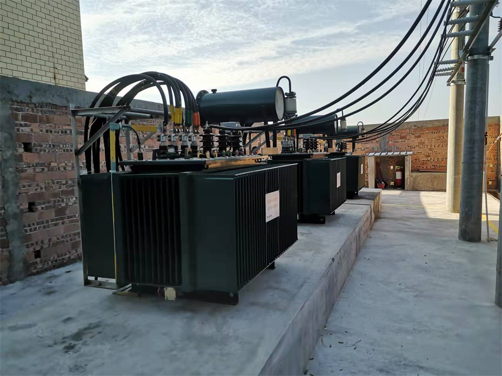 Compra de un proyecto de distribución de energía de 10 kV (transformador) para ampliar la capacidad de la fábrica de bebidas Guanyinshan en el condado de Fogang